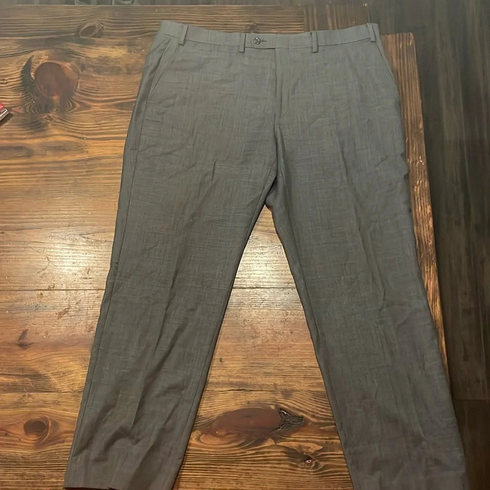 CHAPS Men’s dress pants